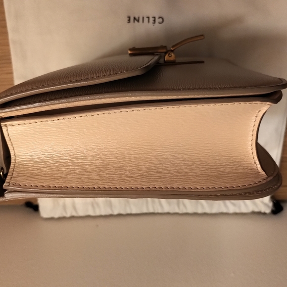 3️⃣3️⃣0️⃣0️⃣ Celine Classic Medium Box Bag in Liege Leather (Beige) - Picture 9 of 13